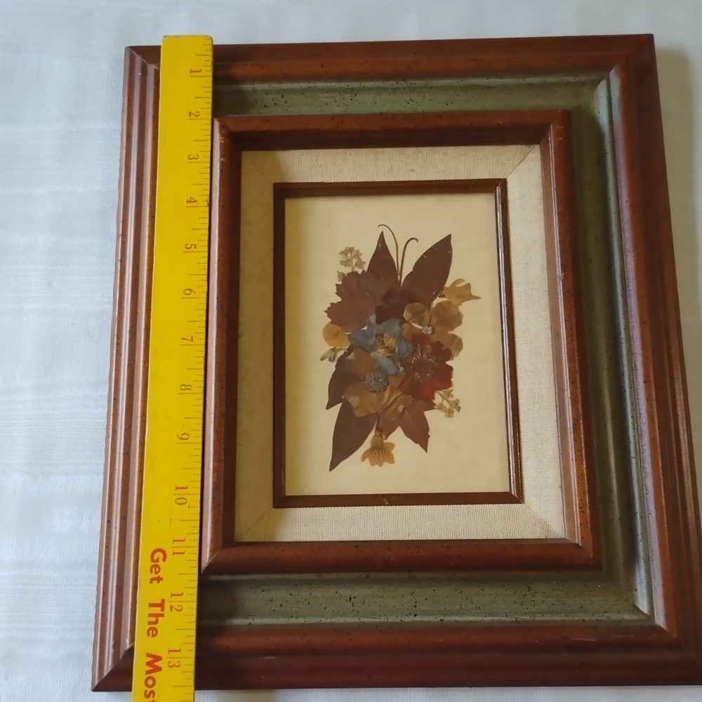 Dried Wild Flowers Dogwood Leaves Naturalistic Green Brown Framed Picture - Picture 8 of 9
